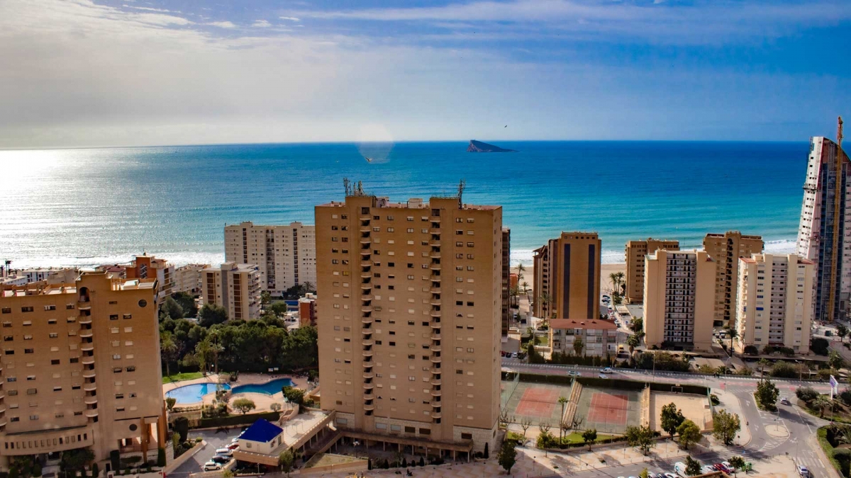 La ocupación hotelera de Benidorm en octubre supera ligeramente a la de 2024