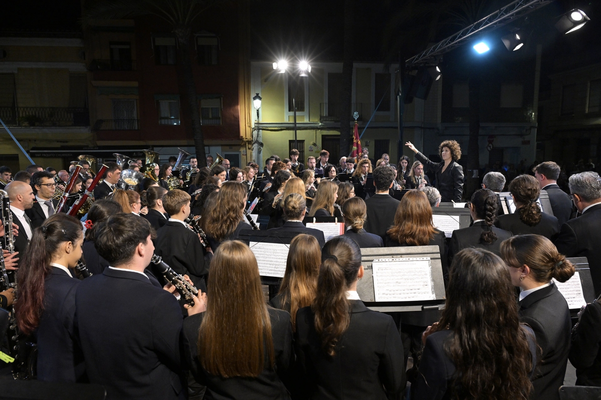 Paiporta rinde homenaje a sus bandas con un concierto conmemorativo del aniversario de la Dana