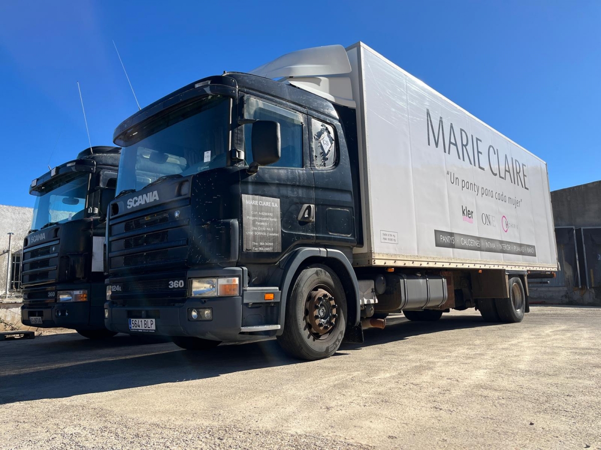  La subasta de los últimos bienes de Marie Claire de Vilafranca: camiones, carretillas o muebles de oficina