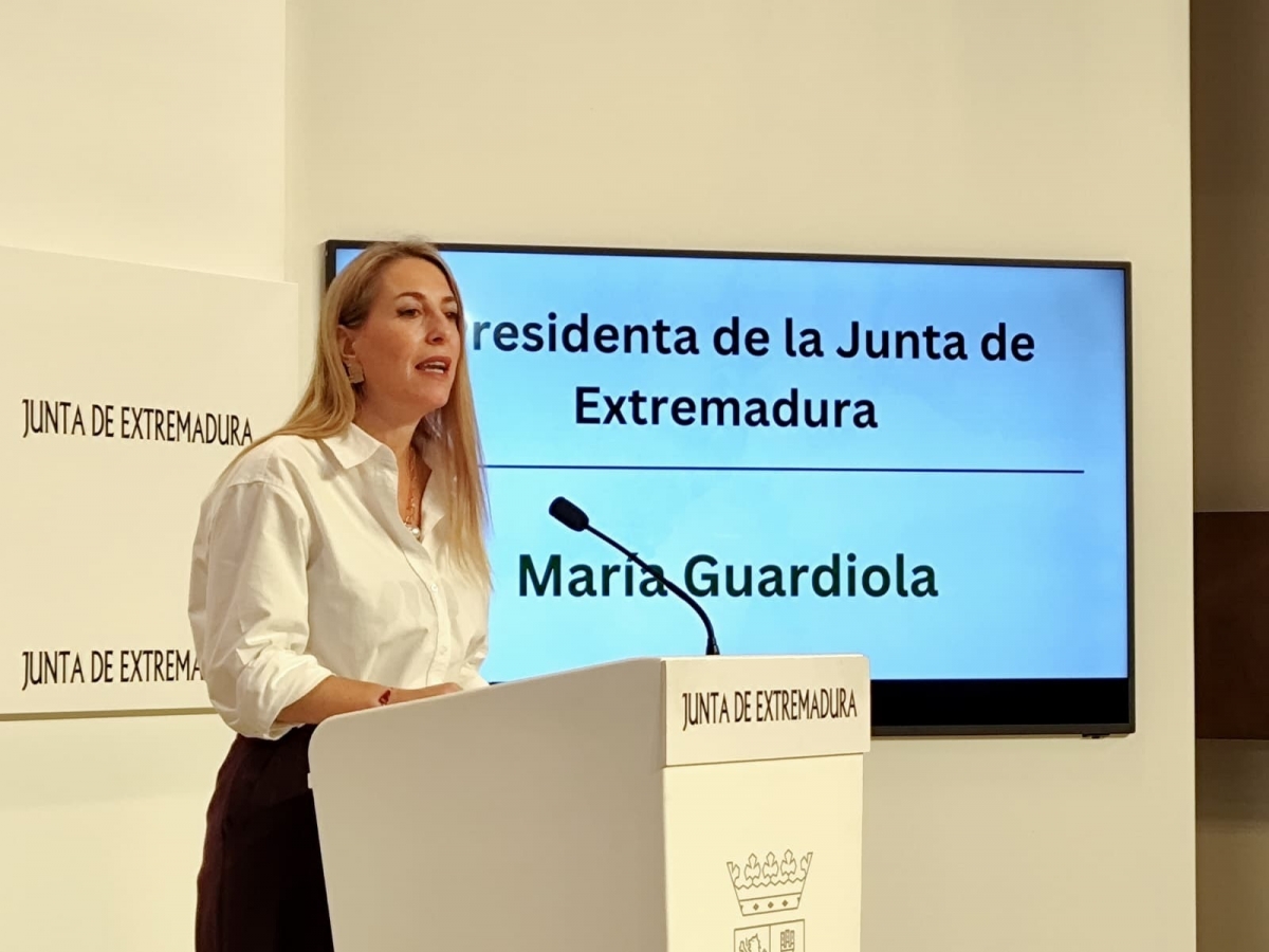 La presidenta de Extremadura adelanta las elecciones autonómicas para el próximo 21 de diciembre
