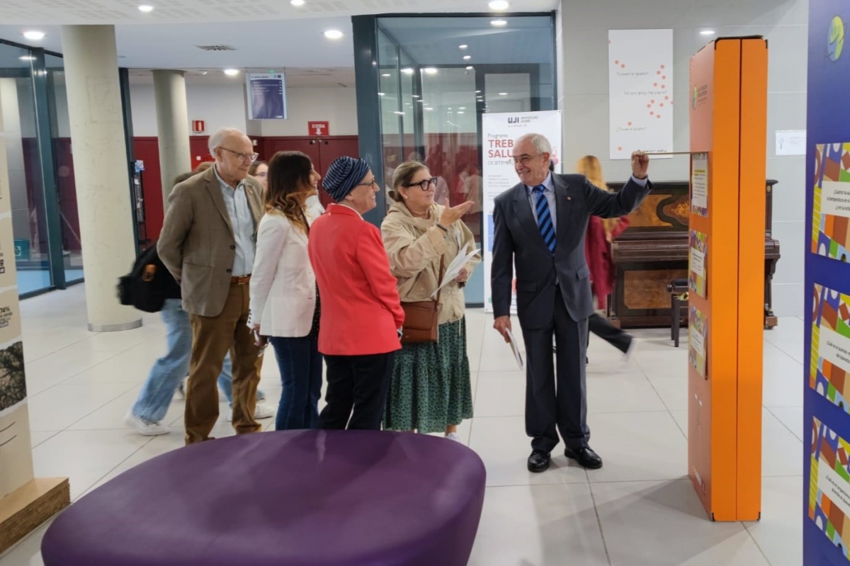 Cáritas Diocesana inaugura en la Facultad de Humanas de la UJI su exposición sobre ecología integral