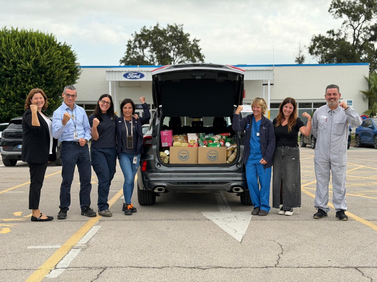 Los concesionarios Ford de todo el mundo llenan las despensas de los bancos de alimentos