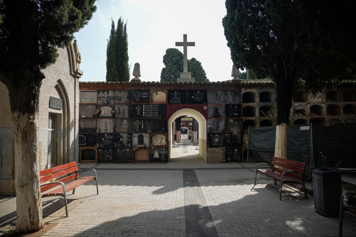 Los cementerios de la 'zona cero' recuperan la calma tras la Dana: abrirán con normalidad para Todos los Santos