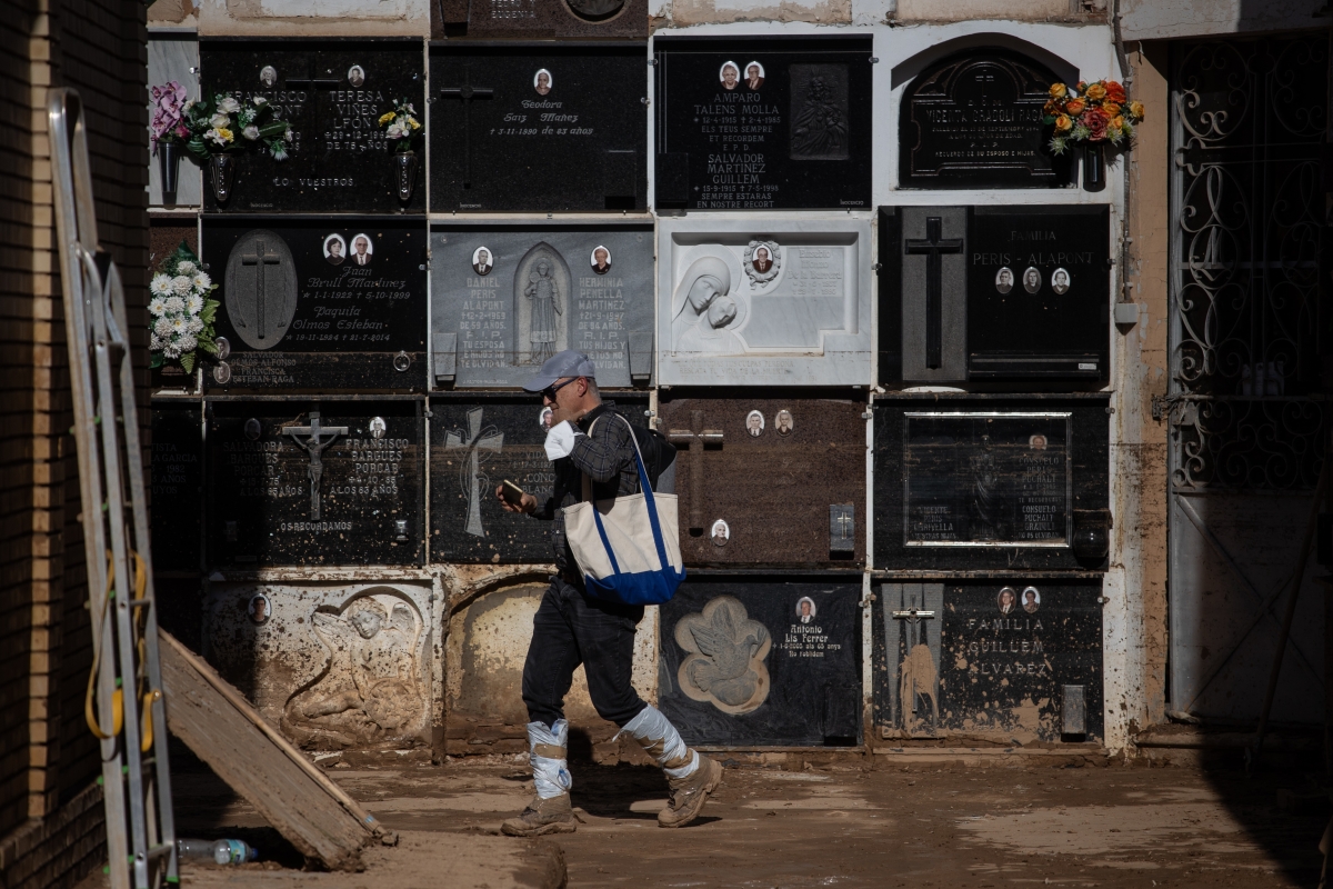 Cementerio de Catarroja, a 10 de noviembre de 2024, en Catarroja.