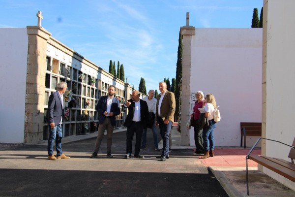 Castelló invierte más de 155.000 euros en la adecuación de viales en el cementerio de San José