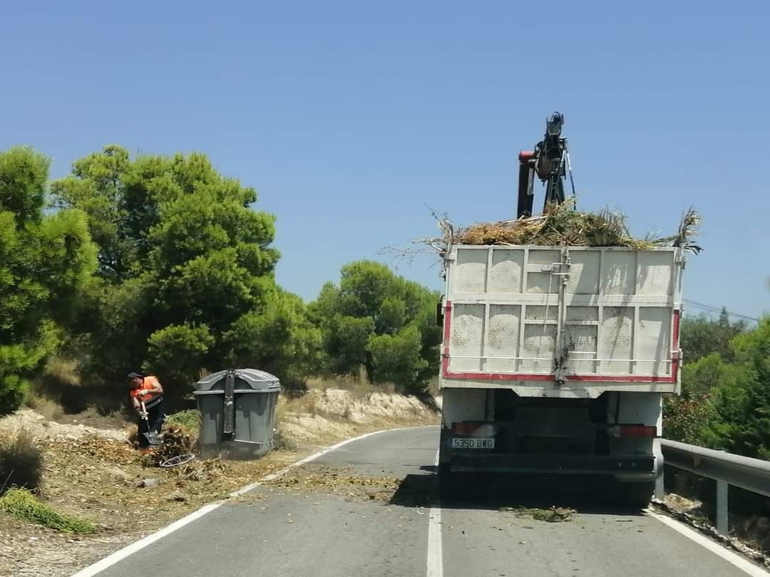 Villena activa un nuevo servicio de recogida de restos de poda para las viviendas del campo