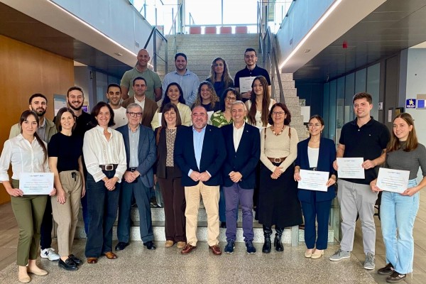 La Diputación reconoce el esfuerzo y el talento de los estudiantes del Máster de Tecnología Cerámica