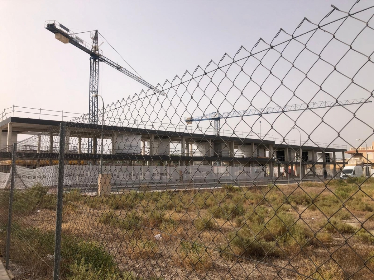 Uno de los solares objeto del concurso, en Rabasa, donde ya se construye una primera promoción de VPP. - 