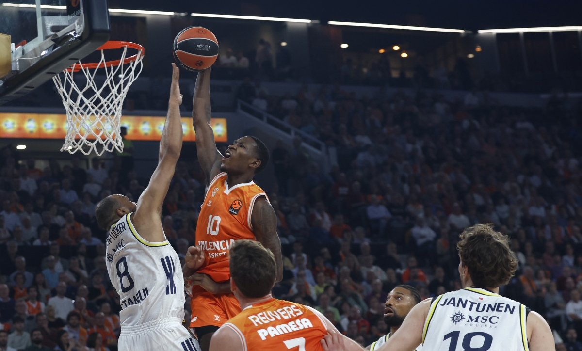 Valencia Basket se impone con autoridad al campeón para sumar su cuarto triunfo europeo