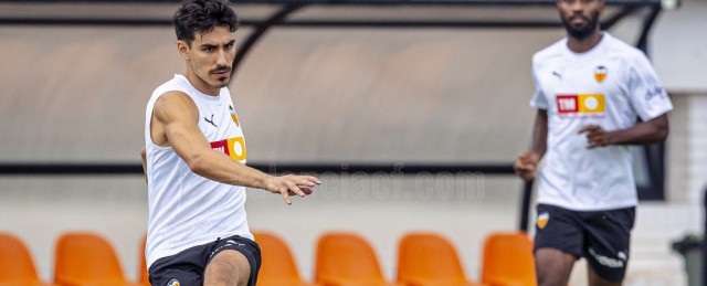 André Almeida sigue al margen en la vuelta al trabajo