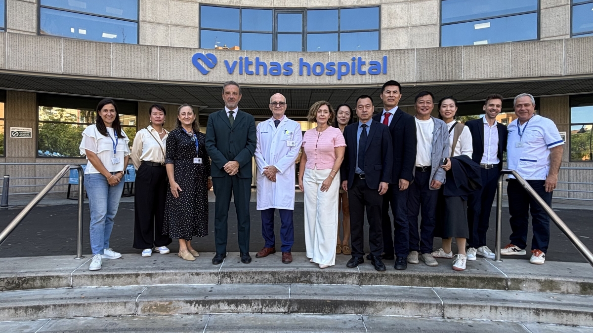 Valencia 9 de Octubre firma un acuerdo de intercambio científico y asistencial con el Lishui Central Hospital de China