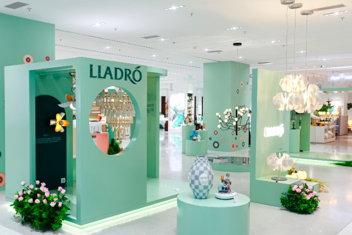 Lladró se aferra a Asia para sostener su negocio y reinventar su porcelana