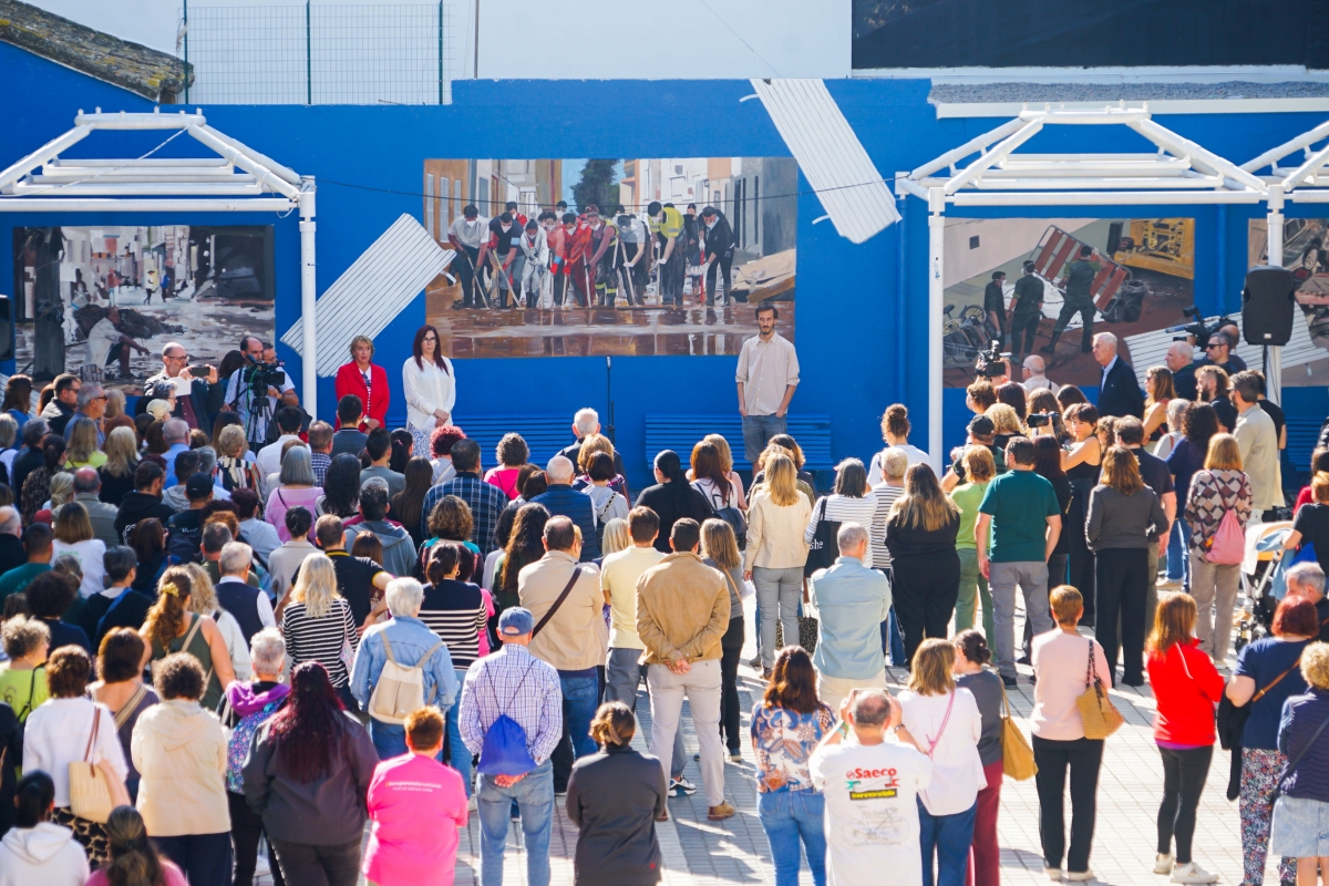 Benetússer conmemora el aniversario de la catástrofe con un mural vivo y participativo de Escif