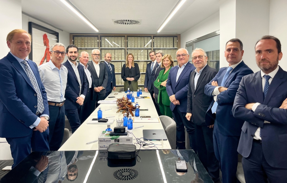 La Comunidad aportará 500.000 euros para participar en el centro de chips que se construirá en la Región