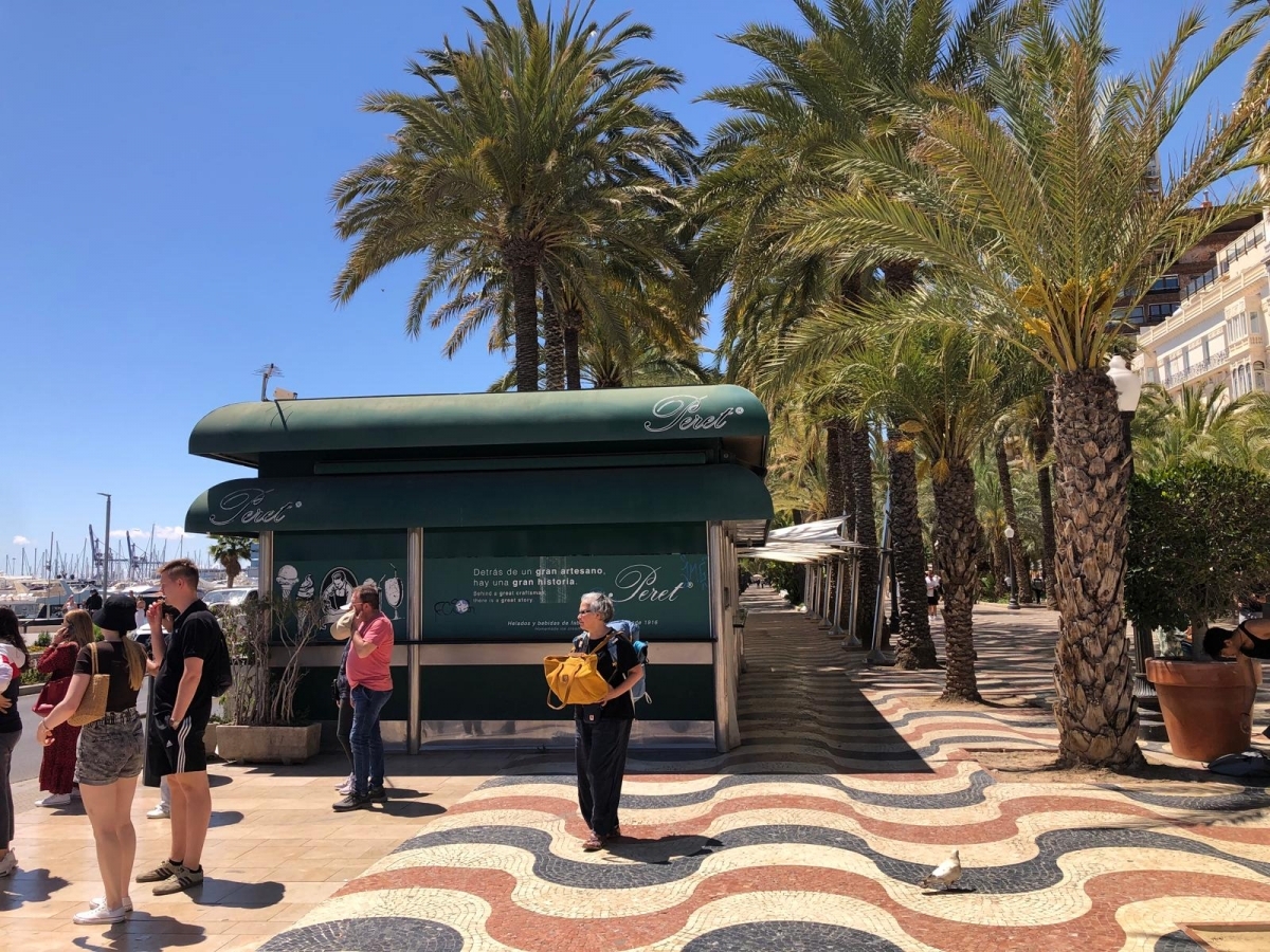 Alicante preadjudica a la firma de los Castillo la gestión del quiosco de la histórica 'Peret'