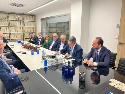 Grupo Fuertes, Inforges y otras siete empresas de la Región invierten 10 millones en el futuro centro de chips