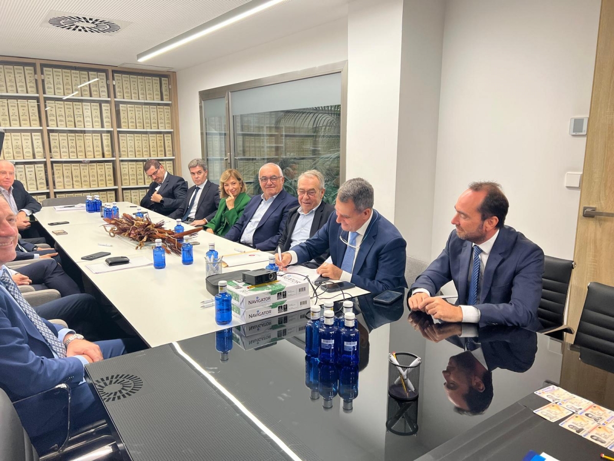 Grupo Fuertes, Inforges y otras siete empresas de la Región invierten 10 millones en el futuro centro de chips