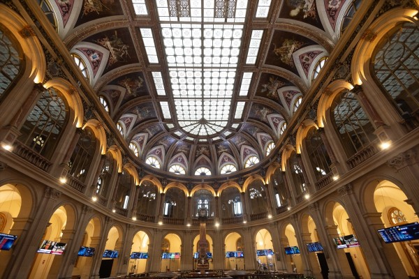La Reserva Federal (Fed) cumple con lo esperado al rebajar los tipos de interés en 25 puntos básicos