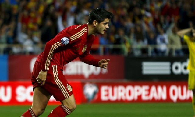 España busca puntuar para sellar el pase para la Eurocopa de Francia