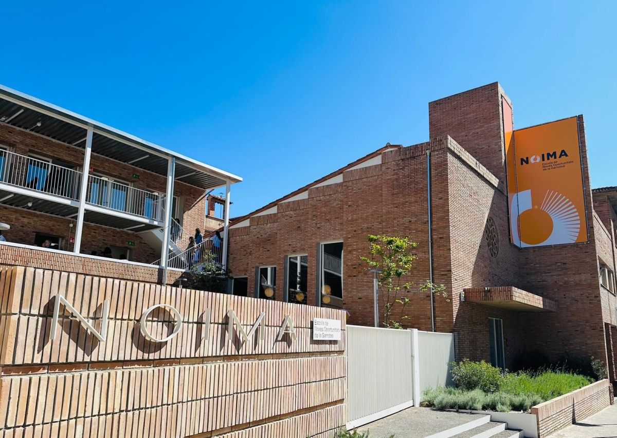 La escuela de nuevas oportunidades de la Garrotxa estrena sede en Olot reivindicando reconocimiento y financiación estables 