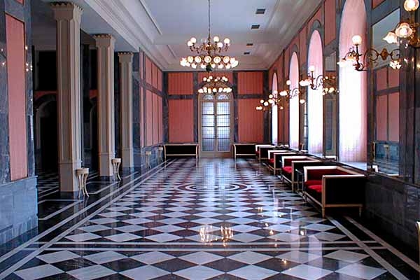 Salón de los Espejos del Teatro Romea