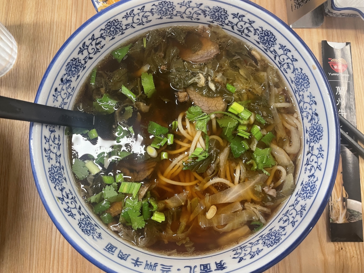 Ramen de ternera y col encurtida de Yummy Ramen