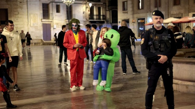 La Policía Local refuerza la seguridad en Halloween con un dispositivo especial de 125 agentes