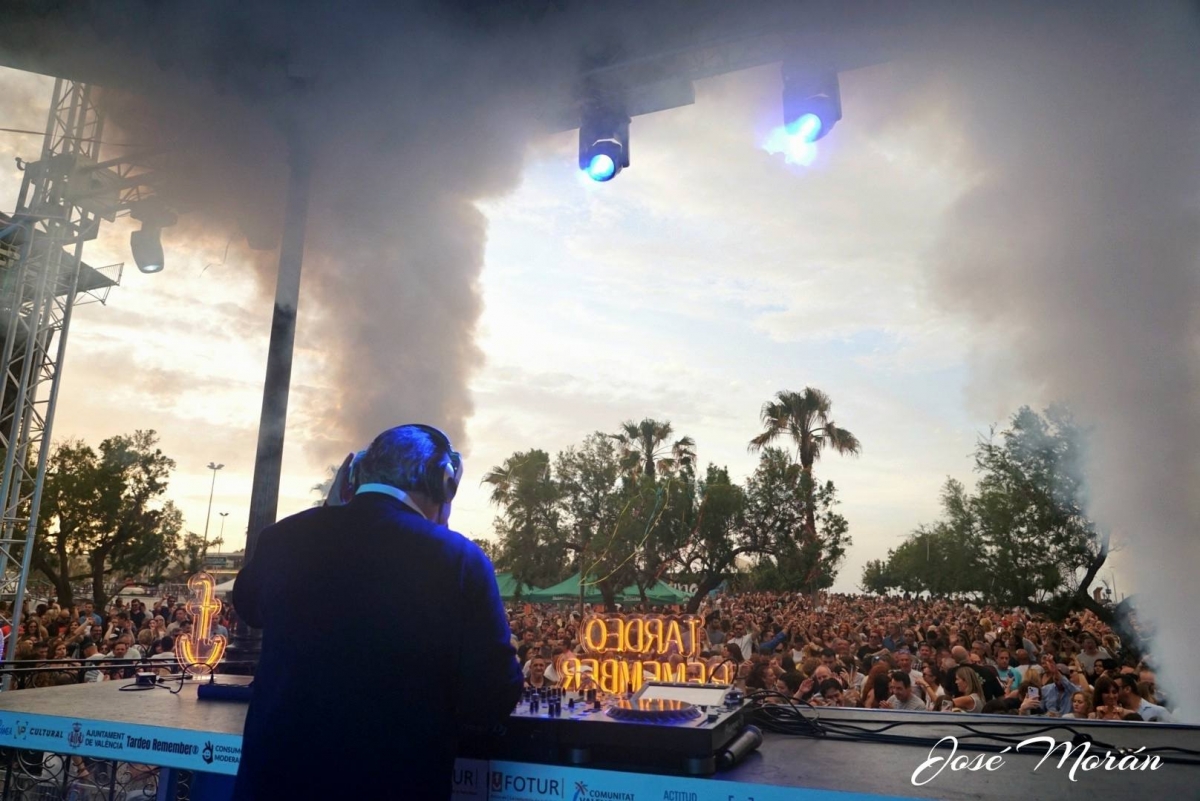 Este sábado, el 2000 Fest® te hace viajar a los 90 y 2000 con el Tardeo Remember más grande de la Comunitat Valenciana