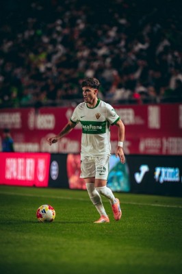Yago Santiago reaparece nueve meses después de su lesión de rodilla
