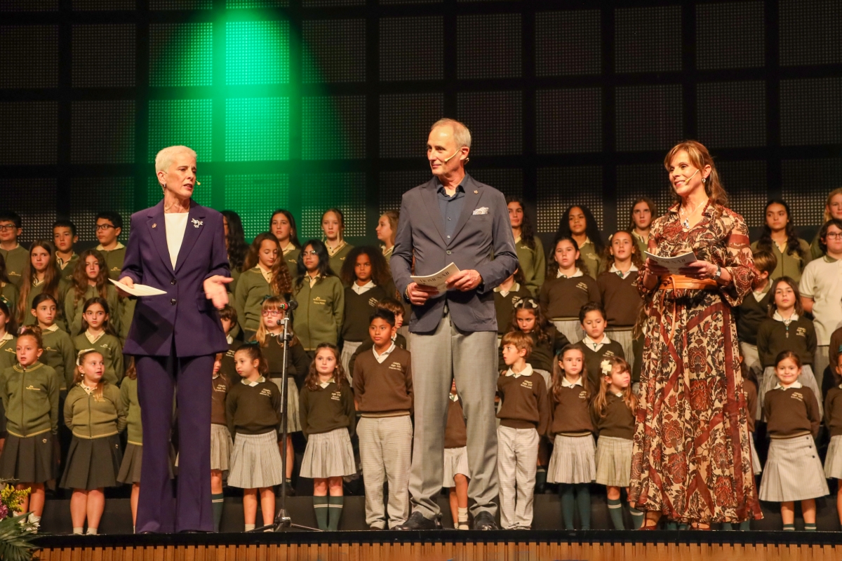 Más de 1.500 personas rinden homenaje a José Luis Marín Carbonell, fundador de Mas Camarena