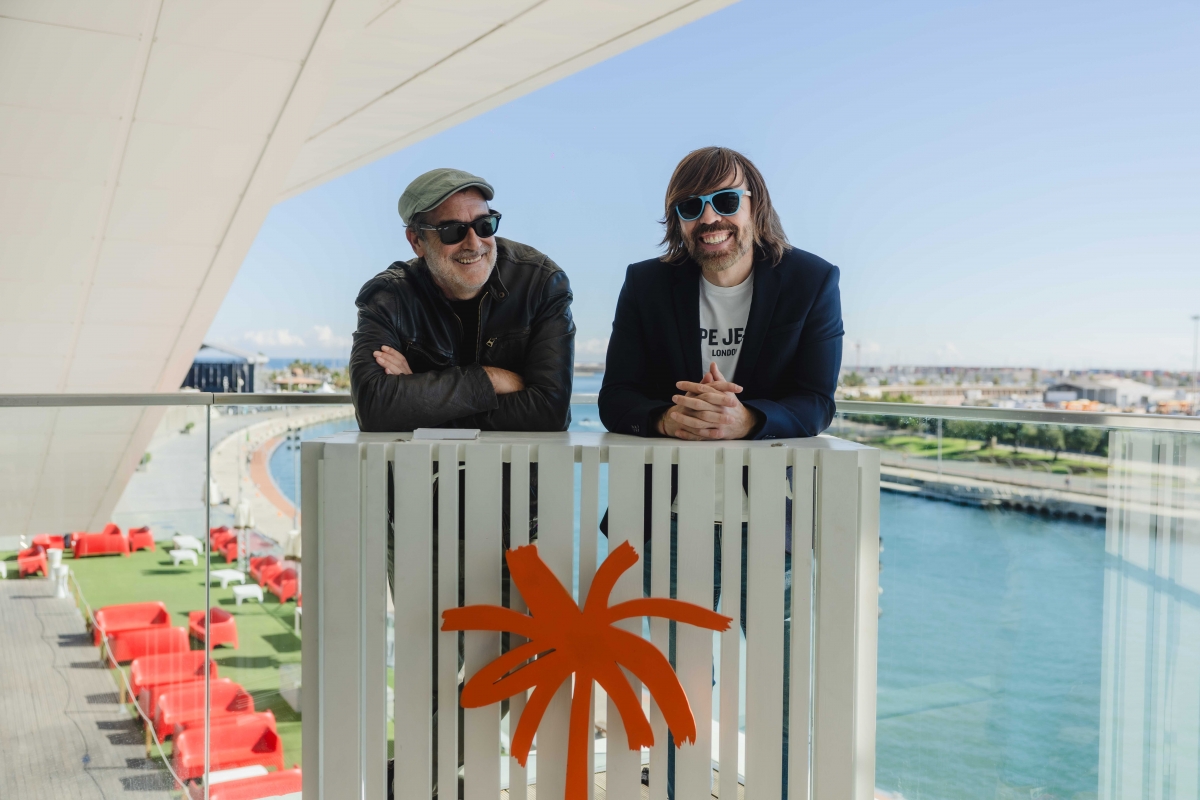 'Enemigos': David Valero y Alfonso Amador llevan el universo 'quinqui' a las calles de Alicante