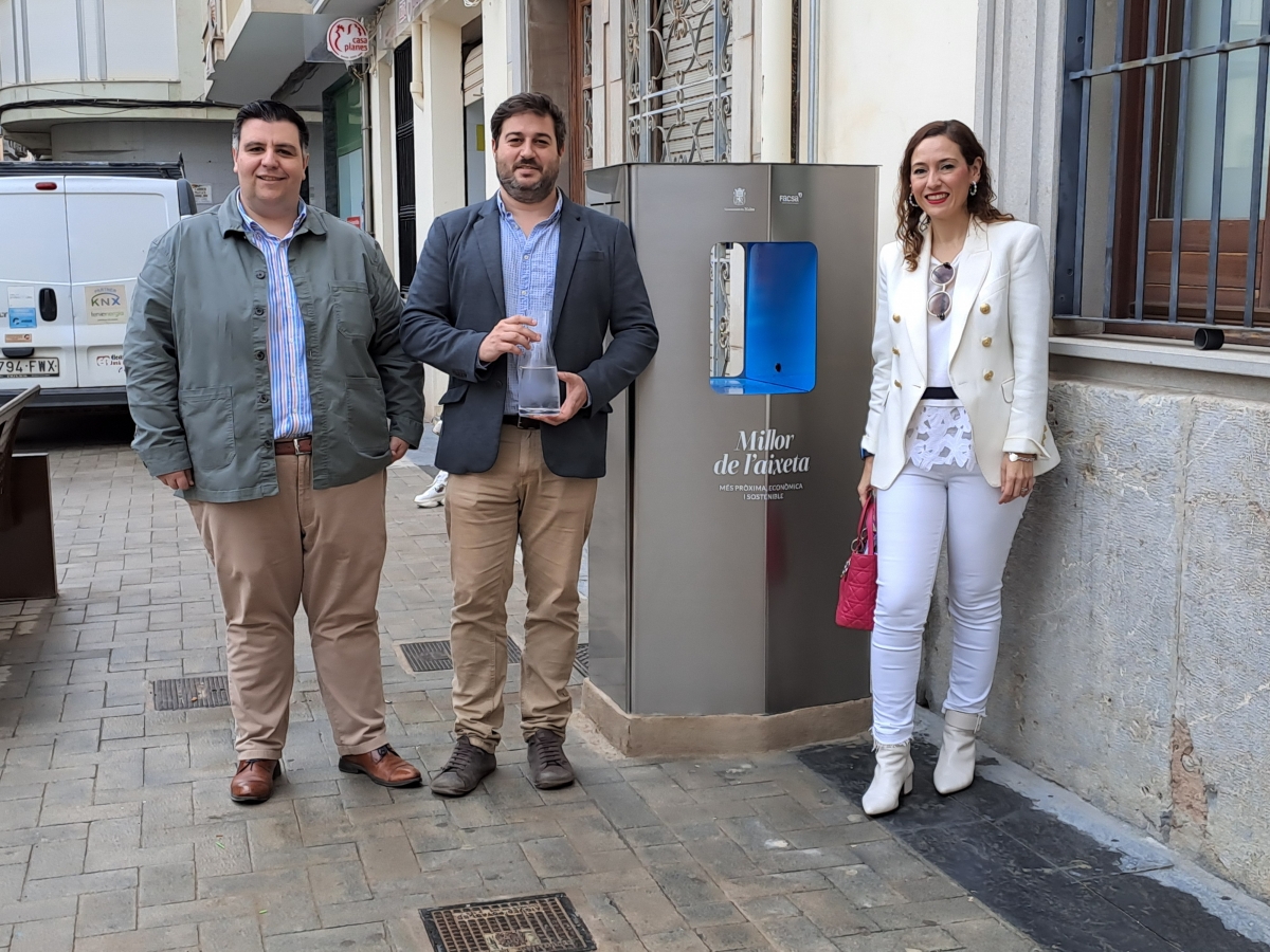Nules y Facsa apuestan por la sostenibilidad con la instalación de una fuente pública refrigerada y filtrada