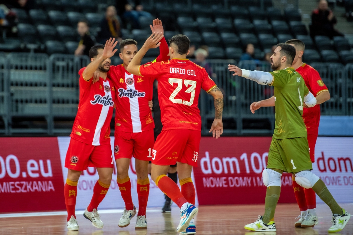 El Jimbee inicia con fuerza su segunda andadura europea y golea al campeón lituano