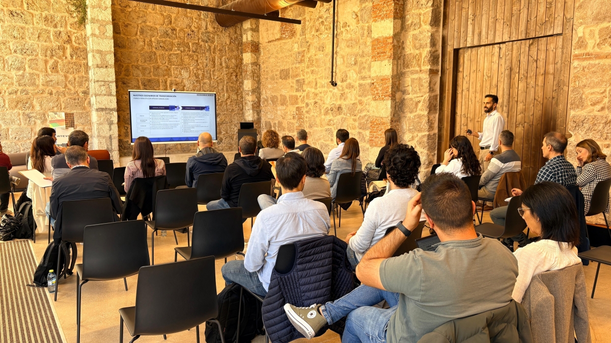 Los clústeres Ateval y Ceiv impulsan la excelencia industrial mediante metodologías orientadas a reducir defectos