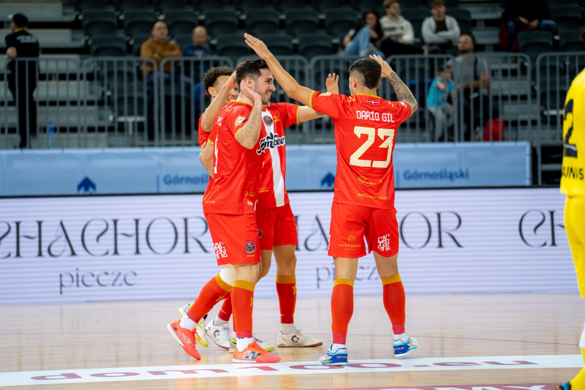  - Foto: JIMBEE CARTAGENA