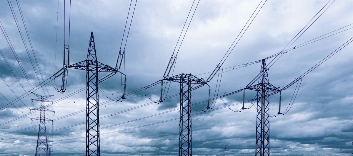 La CNMC mejora su propuesta de tasa para las redes eléctrica al 6,58%