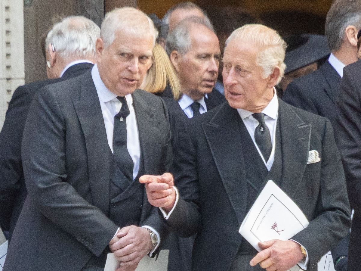 El príncipe Andrés, despojado de sus títulos y expulsado de Windsor por las acusaciones de vínculos con Epstein