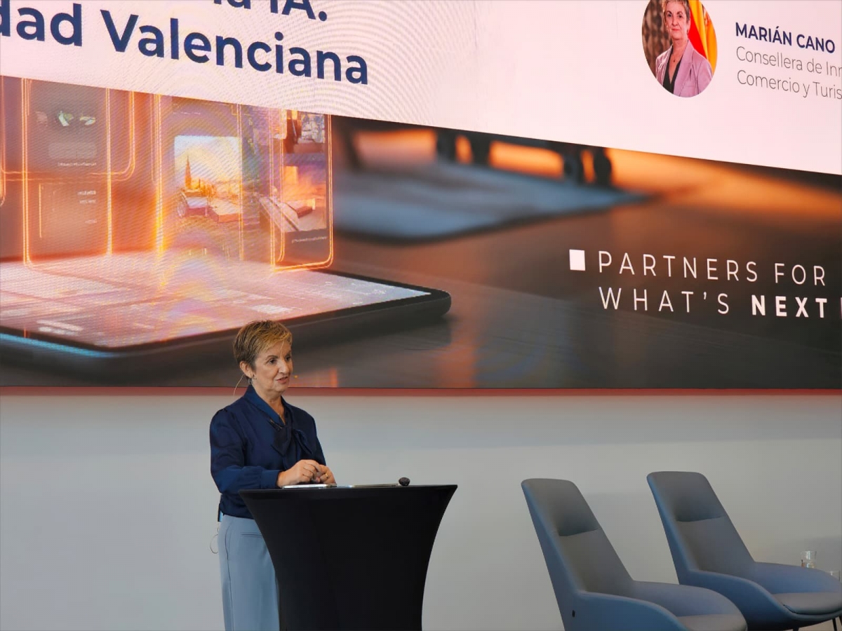 La Consellera de Turismo, Marián Cano, durante la presentación.