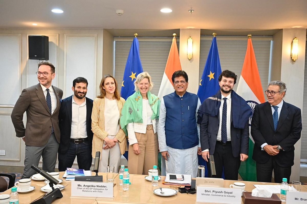 Marzà defiende en la India una competencia leal y recíproca con la industria cerámica