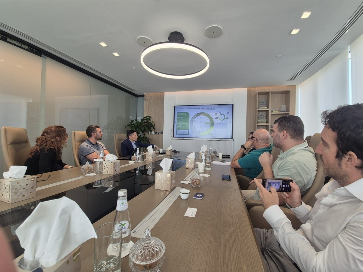 IVACE+I internacional organiza una misión comercial para el sector de la automoción en Arabia Saudí y Emiratos Árabes