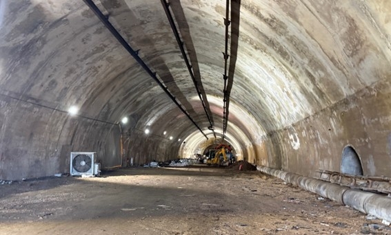 Defensa actúa para eliminar focos de contaminación en los túneles del Espalmador