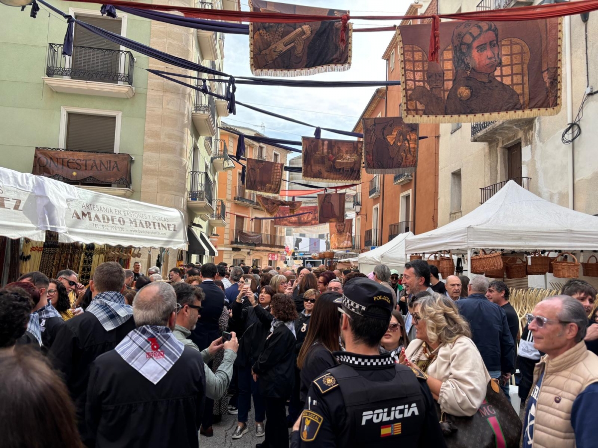 Cocentaina estrena su 679 Fira de Tots Sants como motor económico: el valor de lo expuesto supera los 60 millones de euros