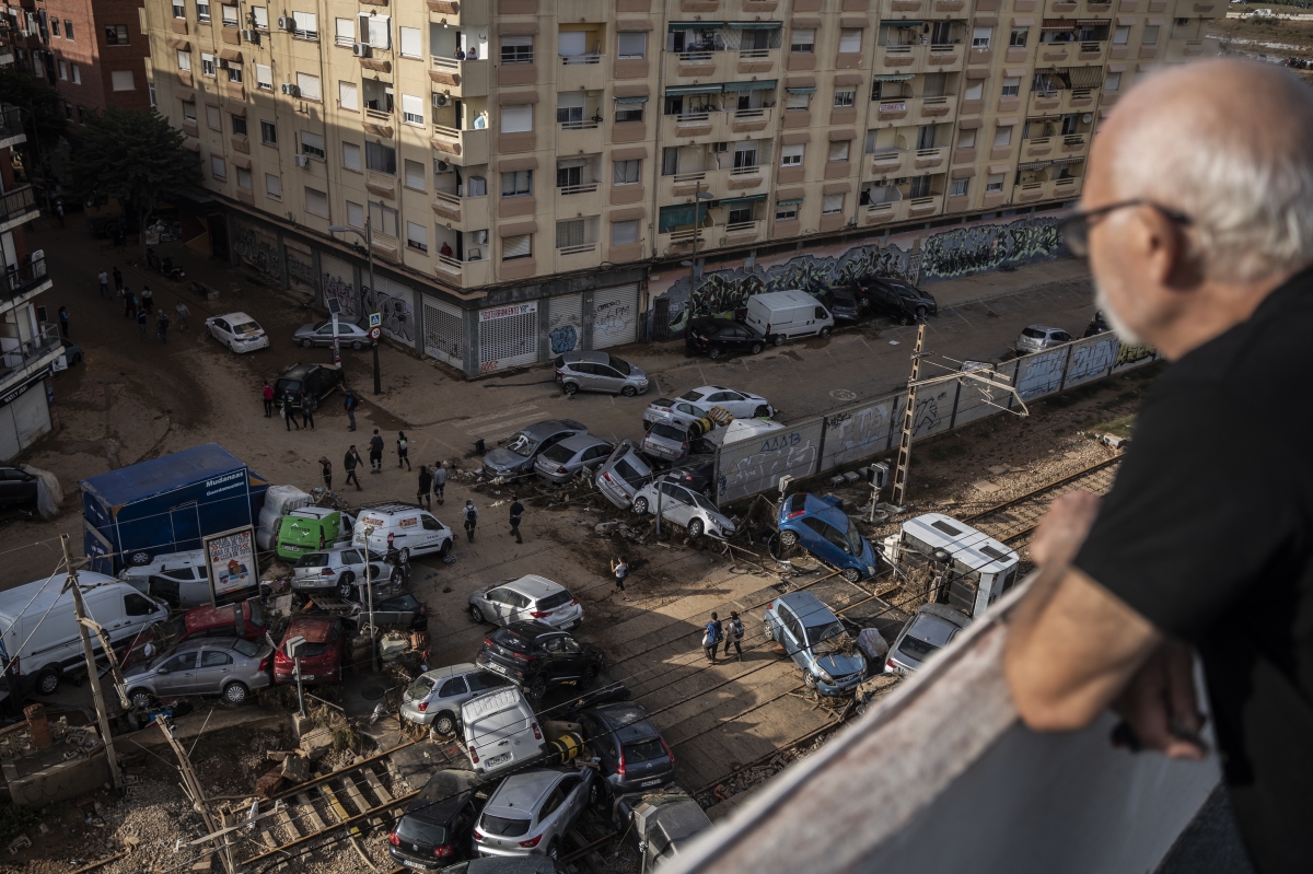 Alfafar y Sedaví, una balsa ante posibles inundaciones: “Estamos atrapados entre las vías y la autopista”