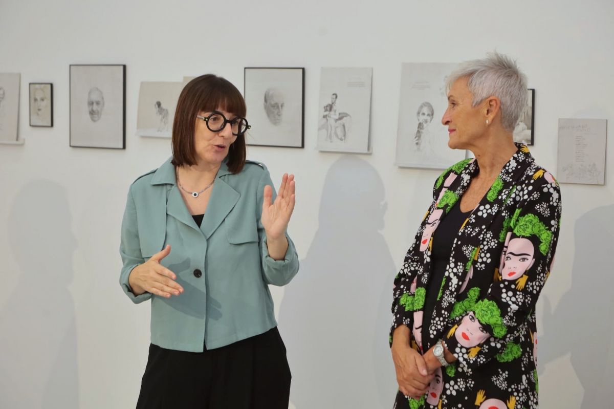'Be kind', de la artista ondense Ana Sansano, llega a la sala expositiva de Villa Elisa en Benicàssim