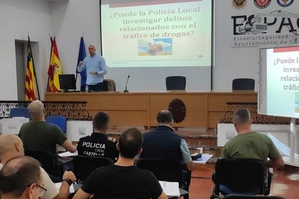 La Policía Local de Castelló refuerza con unas jornadas su formación frente al tráfico de drogas