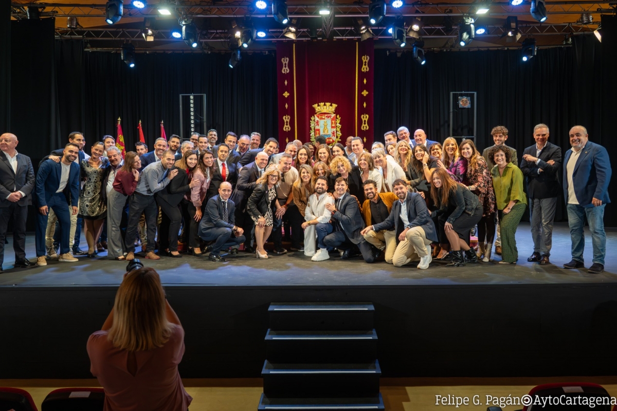 Medio centenar de nuevos funcionarios toman posesión en el Ayuntamiento de Cartagena