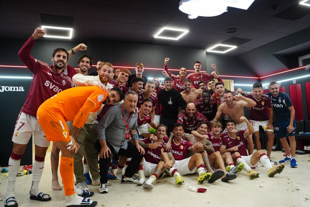 El Murcia, ahora de Colunga, visita al Betis Deportivo evitando el farolillo rojo en Primera RFEF 