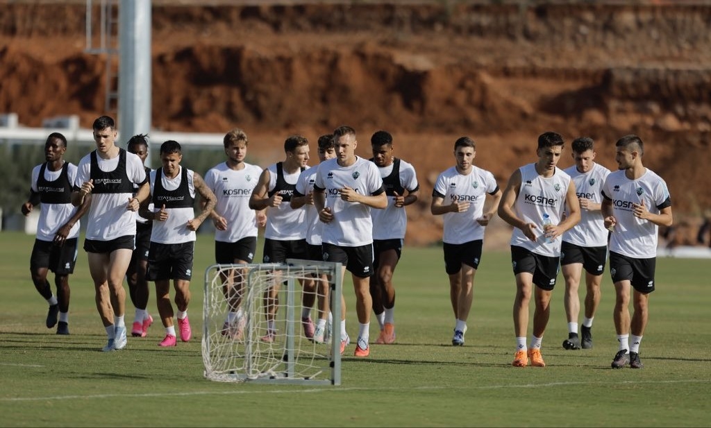 Propósito de enmienda del Castellón ante el Málaga