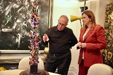 Manolo Valdés presidirá l'Espai Valdés con su primer monolito: "Es una pieza única"