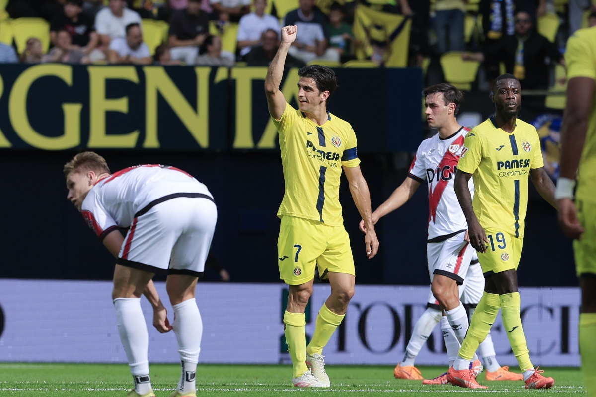 Gerard Moreno celebrando su gol 122 para el Villarreal